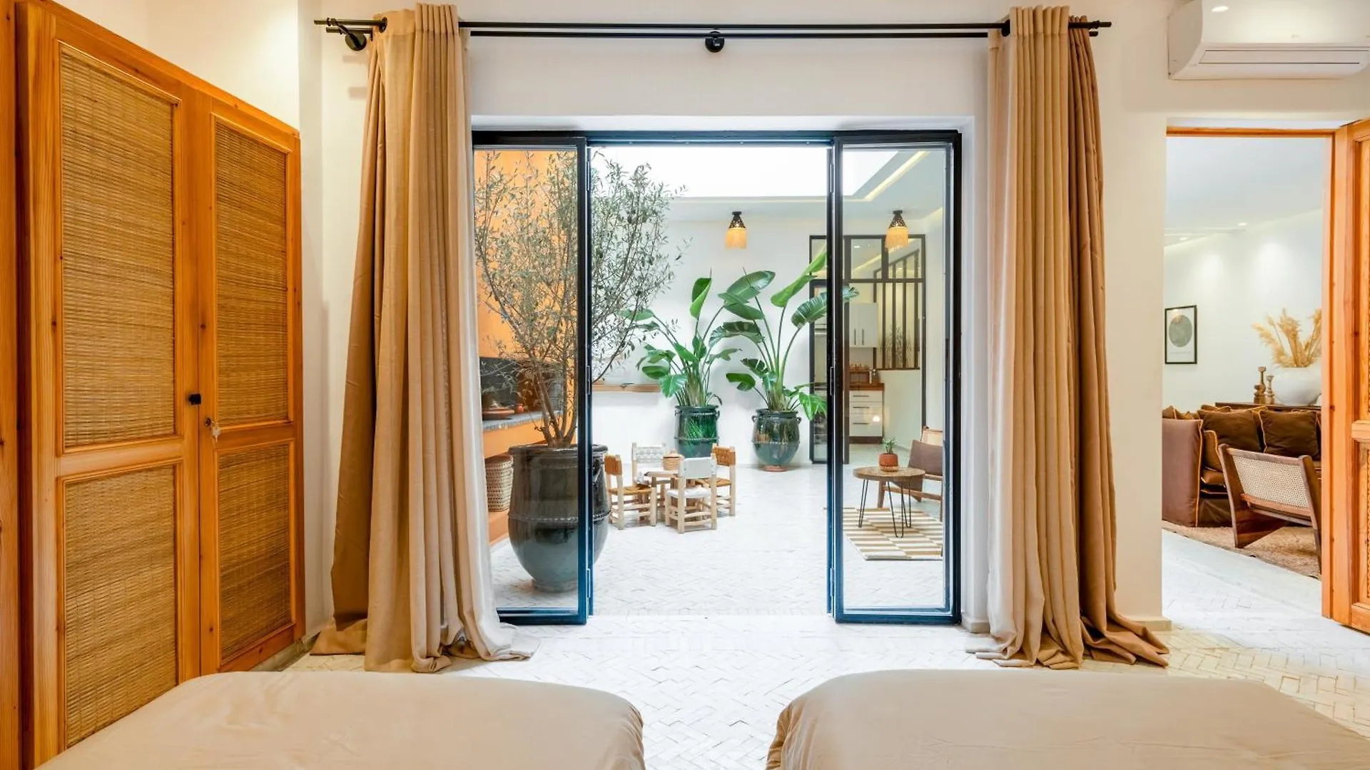 Riad Le M Neuf Et Contemporain Marrakesh 0*,